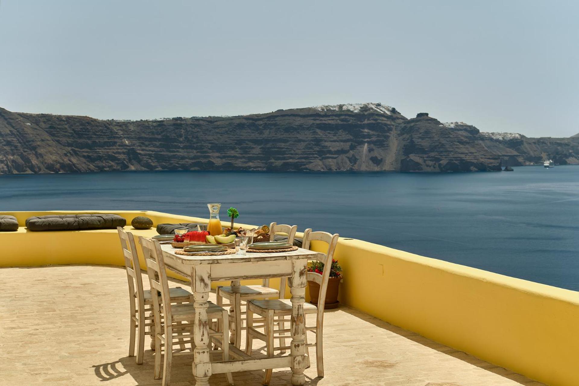 Ilivatos - Elegant Villa On The Caldera'S Edge Иа Екстериор снимка
